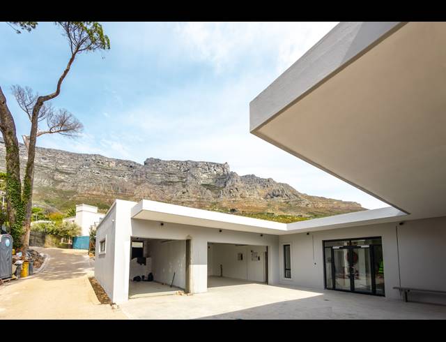 3 BEDROOM APARTMENT SOLD IN ORANJEZICHT